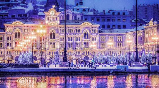 Trieste Natale Immagini.Natale A Trieste Mercatini Programma Eventi Concerti Negozi Aperti Hotel Victoria